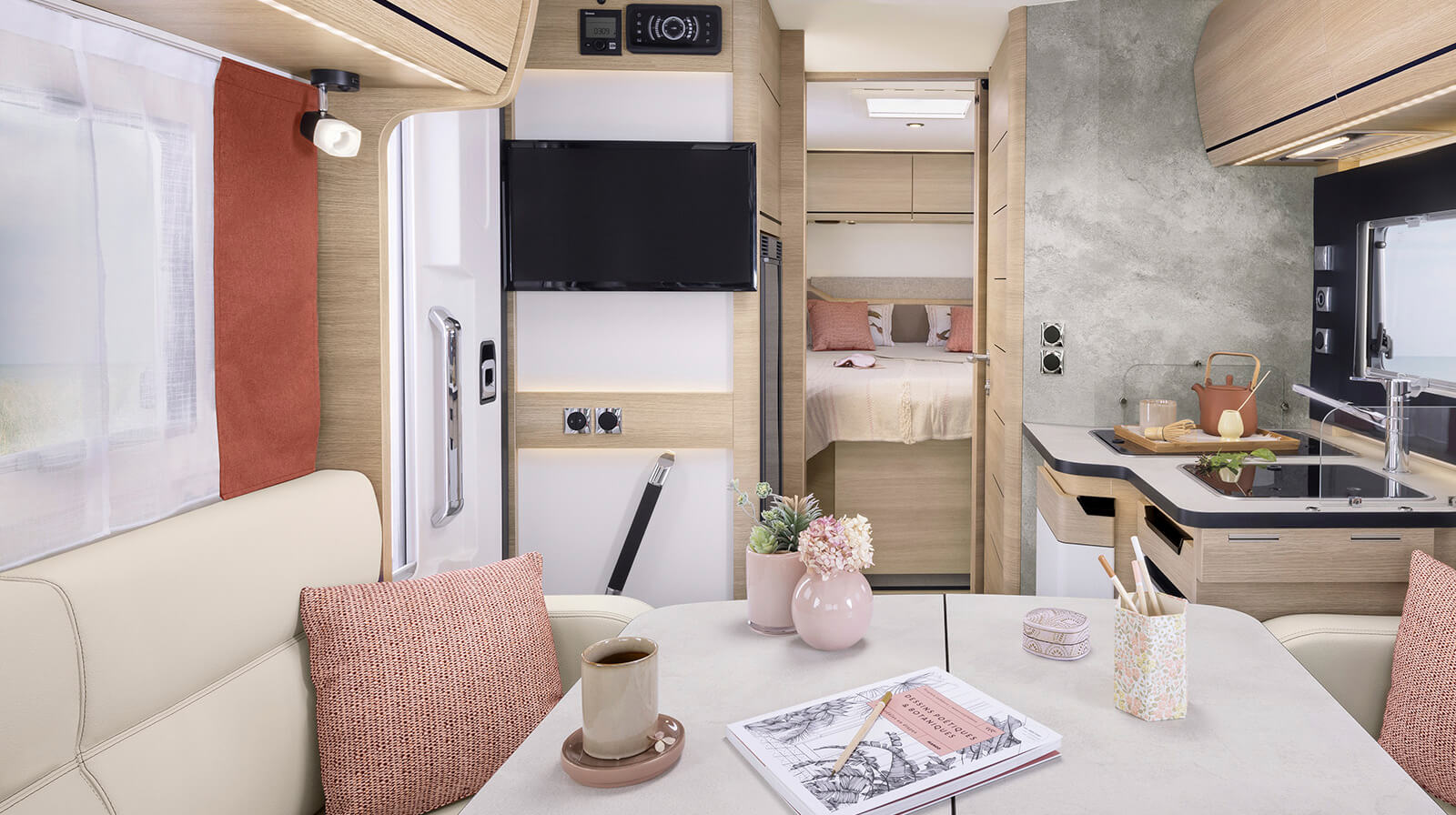 Interior photos RAPIDO Motorhome C86i