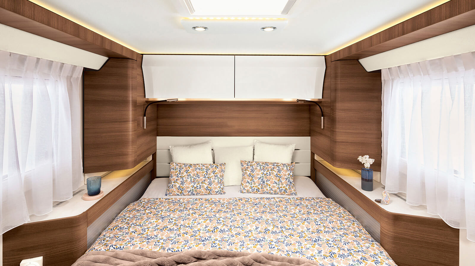 Interior photos RAPIDO Motorhome i96M TRUMA